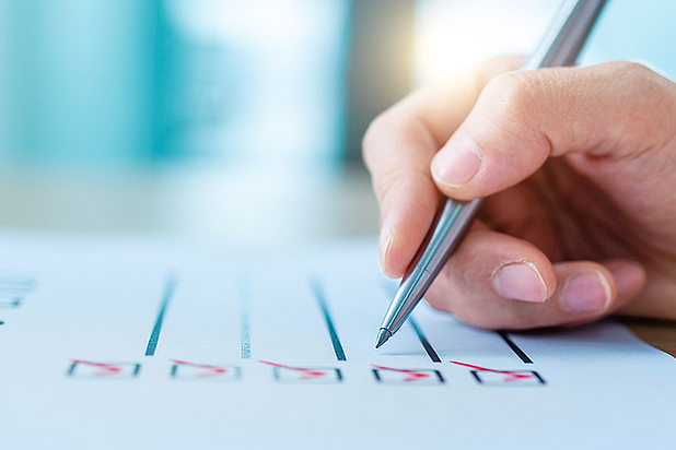 Auffrischungskurs für Prüfer:innen zu den mündlichen Prüfungen der Kaufleute für Versicherungen und Finanzanlagen Auffrischungskurs für Prüfer:innen zu den mündlichen Prüfungen der Kaufleute für Versicherungen und Finanzanlagen